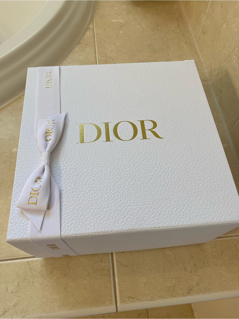 Dior White Box with Gold DIOR Logo and Ribbon 9x9x5 in Makeup Bag Samples